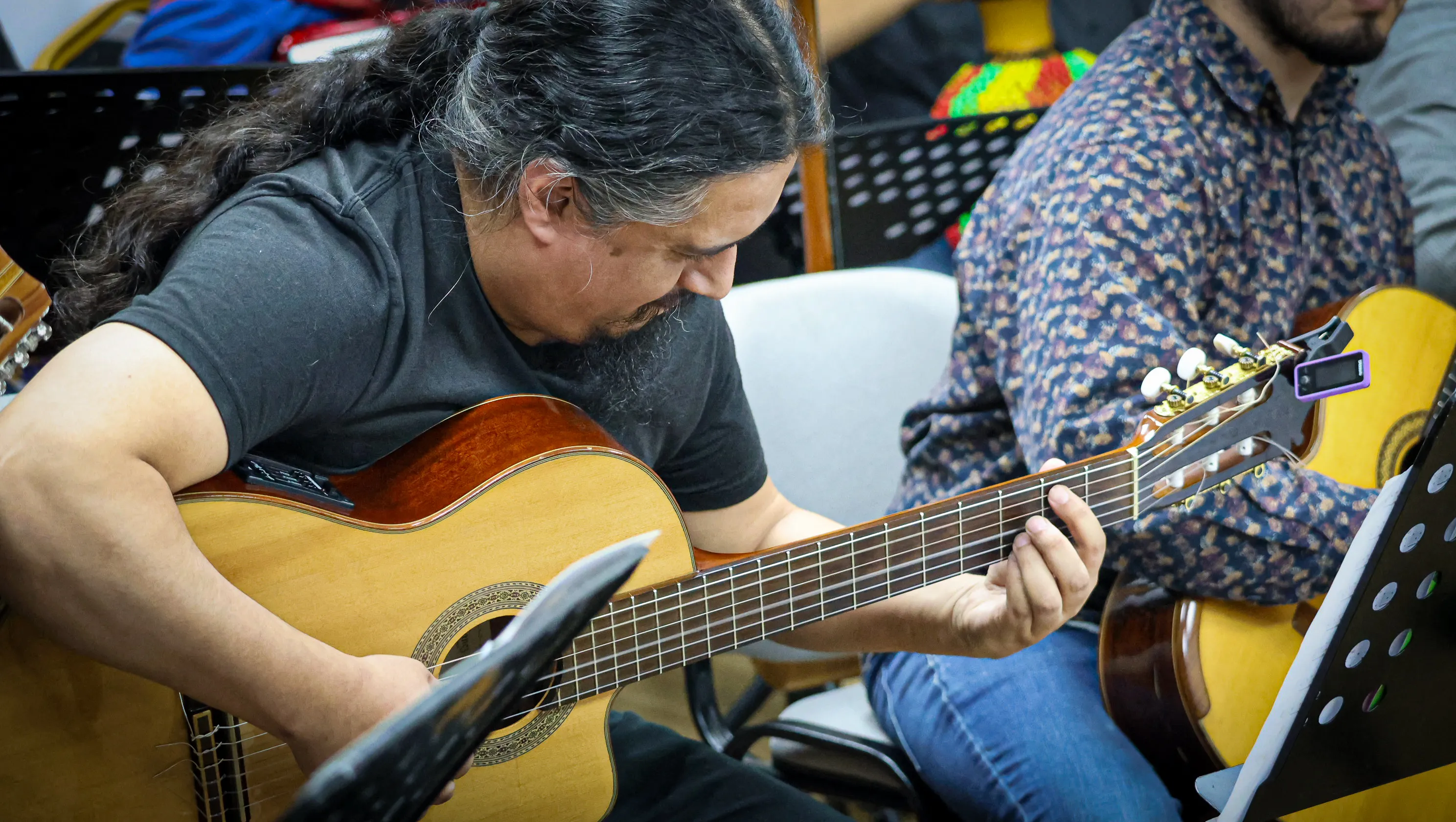 Certificación especialización en guitarra latinoamericana Por Horacio Salinas