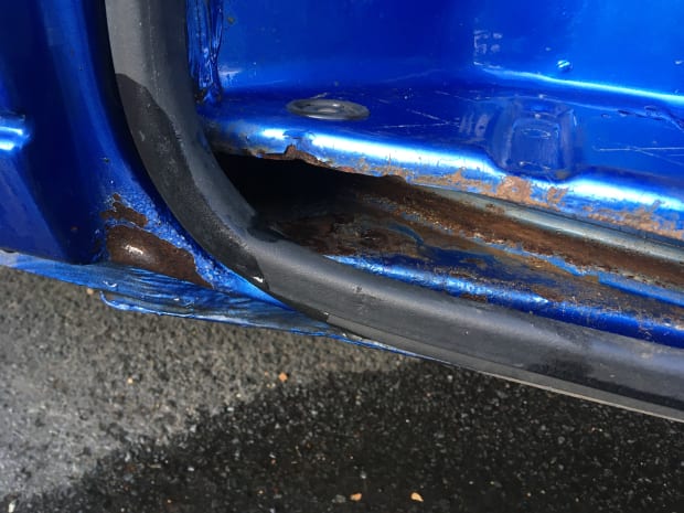 A patch of rust on arnie
