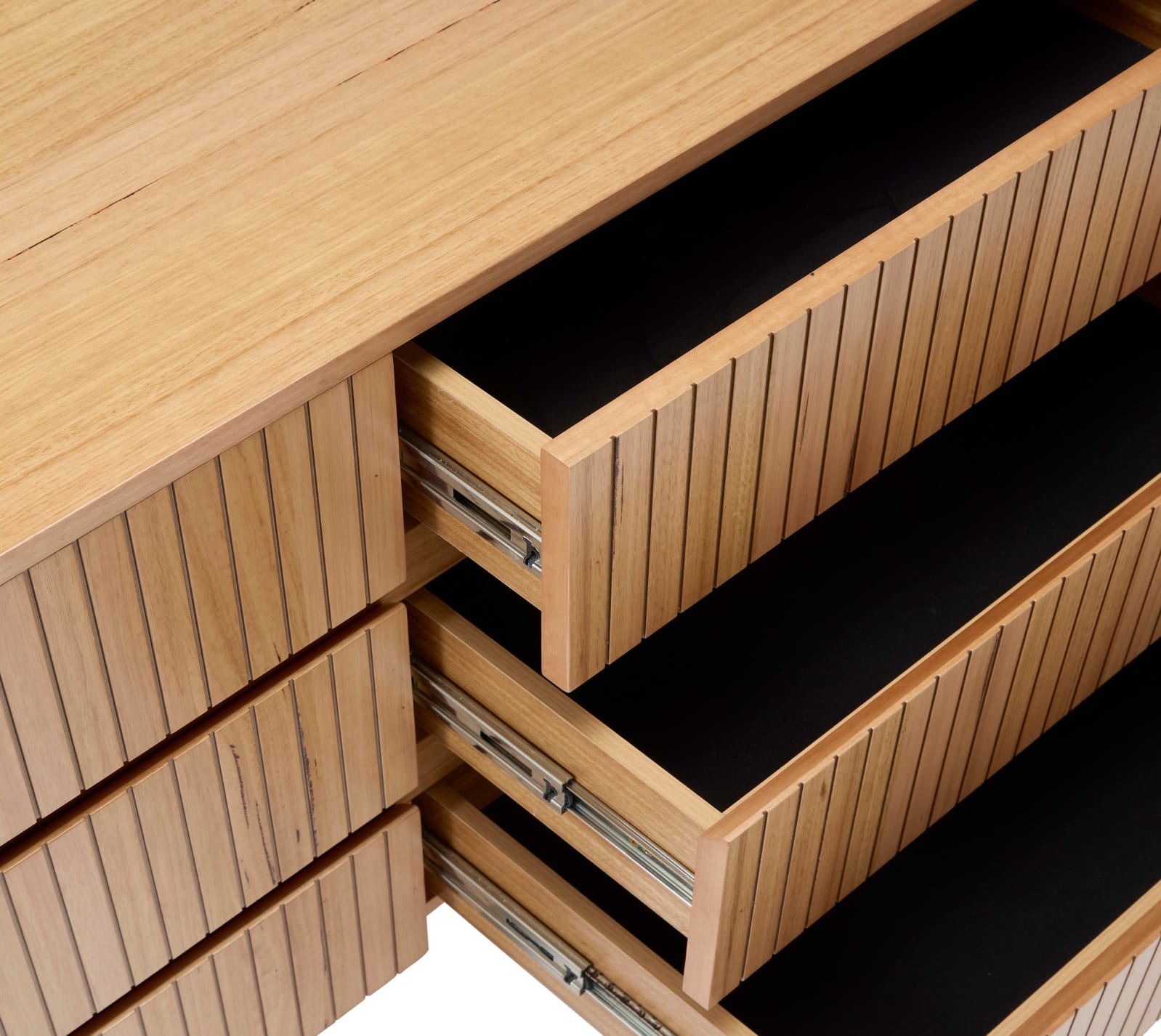 Keenan Dresser - 6 Drawer color Natural