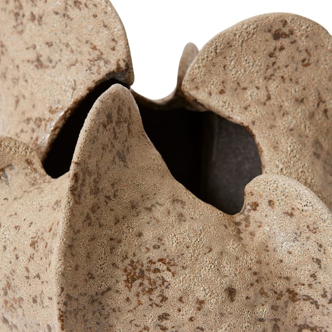 Adanna Vase - 32 x 28 x 36cm color Brown