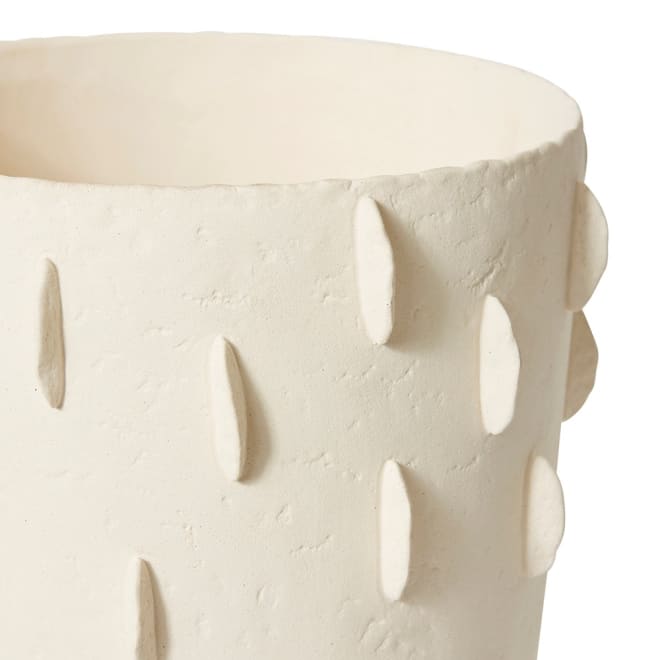 Obioma Vessel  - 30 x 30 x 40cm color Ivory