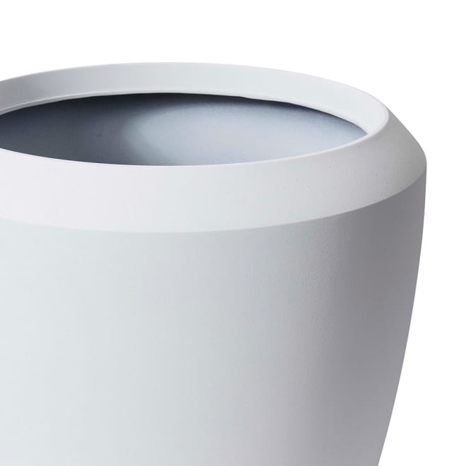 Malik Planter Set of 3 (Outdoor) - 34 x 34 x 31cm / 43 x 43 x 38cm / 55 x 55 x 48cm color White