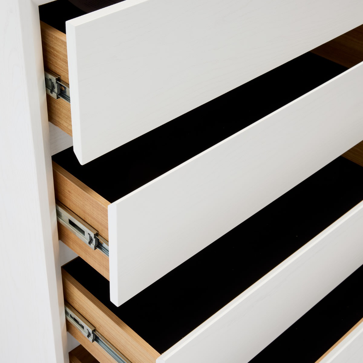 Morgan Oak Tallboy White - 4 Drawer color White