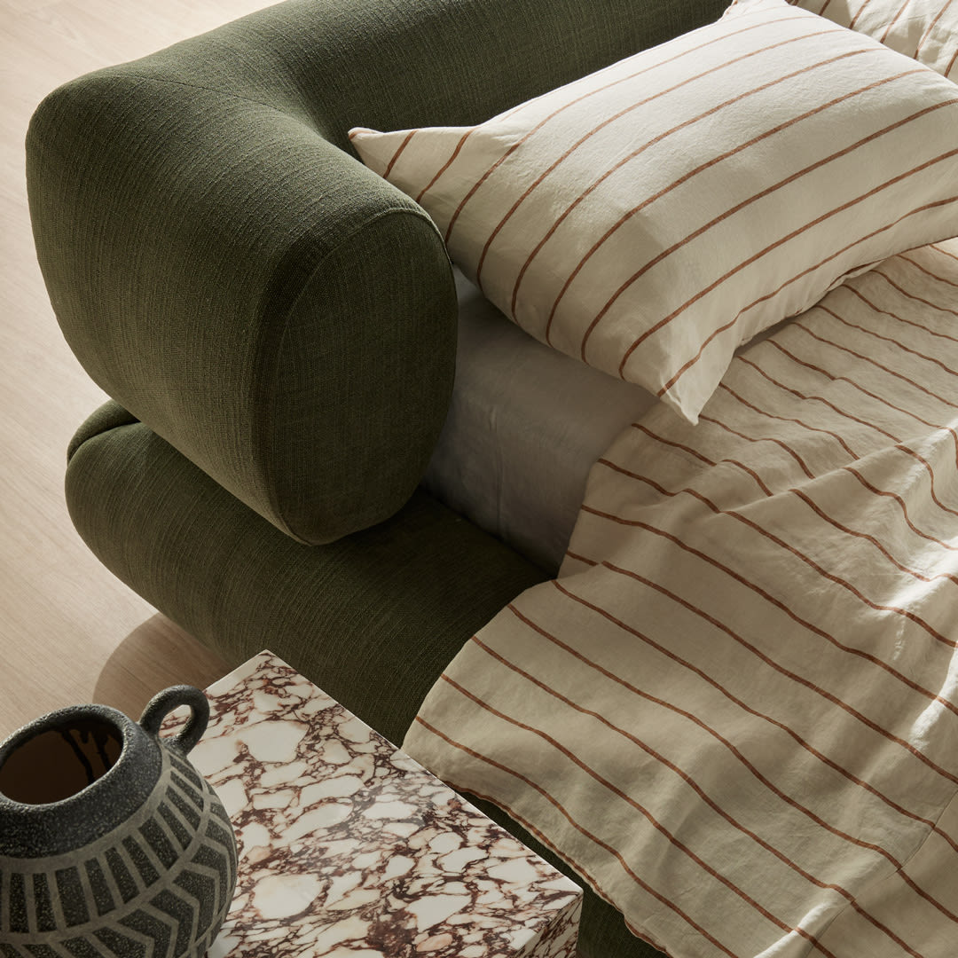 Frankie Bed Tribute Dark Jade color Tribute Dark Jade