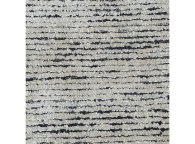 Esin Rug - Ivory/Black color Black/Ivory