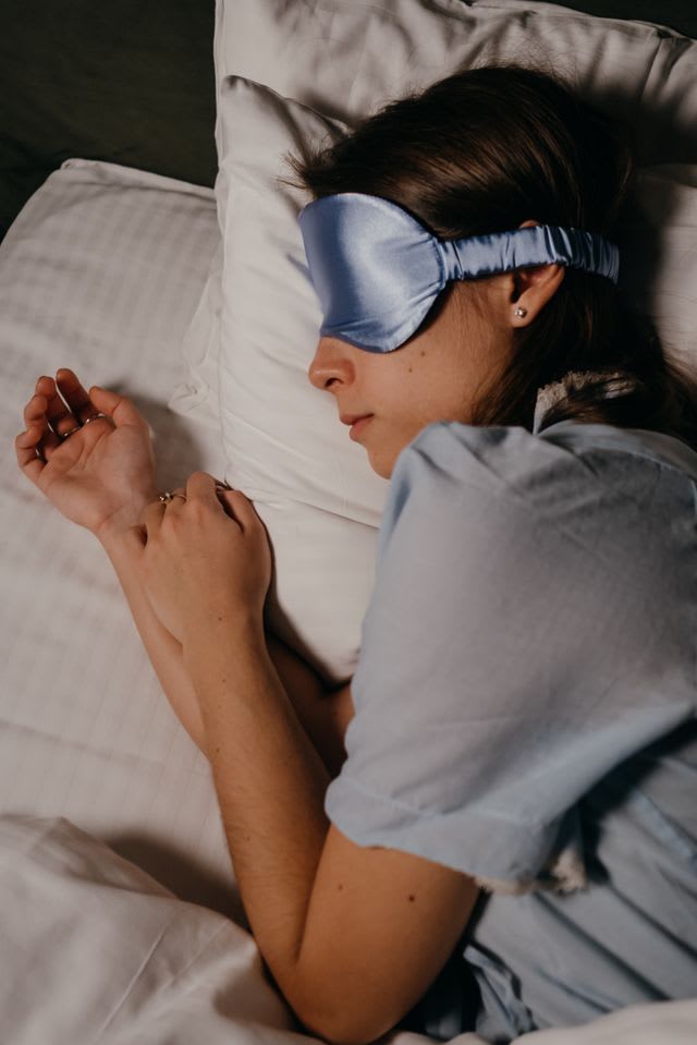 woman sleeping on the side