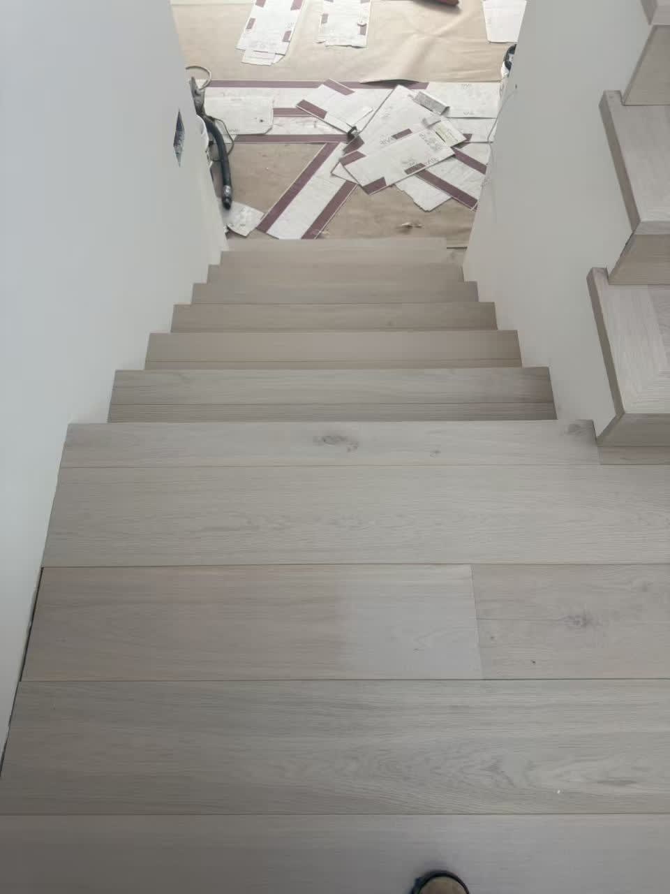 Concrete-look stair treads