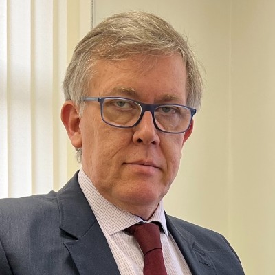 Dr. Henrique Hinz