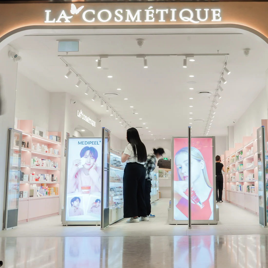 K-Beauty Surges in Australia as La Cosmetique Expands and Adore Beauty Grows Its Range