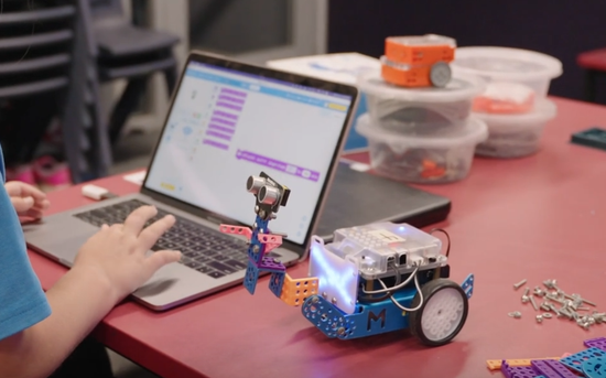 Mairangi Arts Centre | Coding & Robotics with Brain Play
