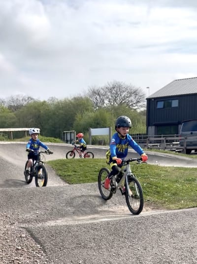 2 Hour Ride - Learn skills and tricks!