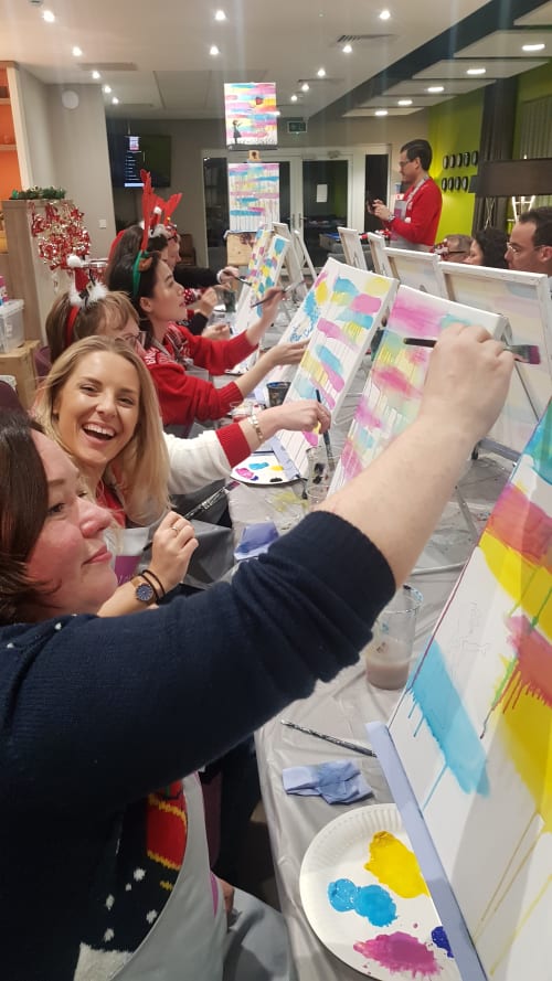 Paint n Sip Bar Event "Polar Love"