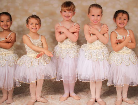 BALLET MINI 3-4y SATURDAYS - AUTUMN TERM (12 classes)