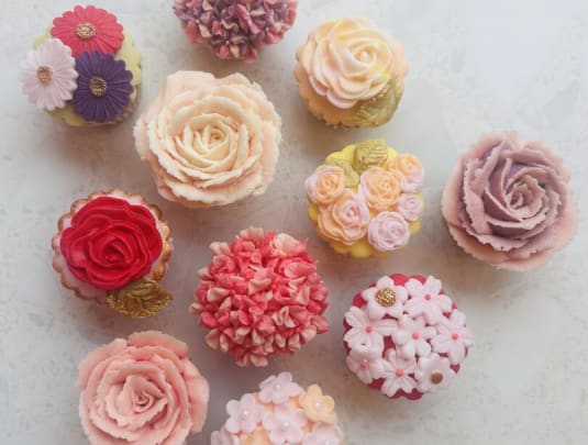 Parent & Child Class - Mini Cupcake Flower Decorating Workshop 