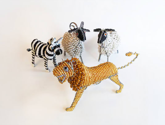 Wire Sculptures with Emmie Wu 