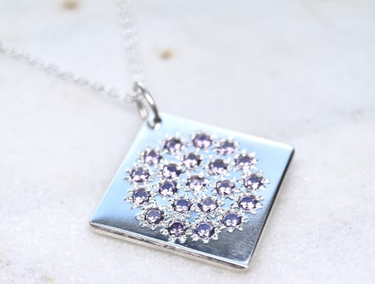 Pavé Setting - Cluster