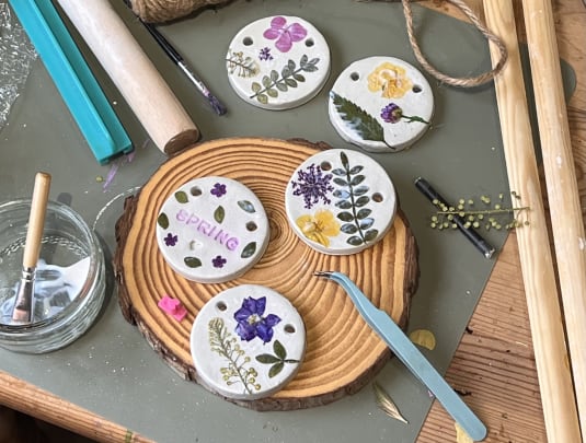 Girls Night (Afternoon) In - Spring dried flower clay garland