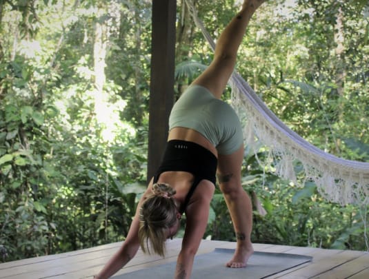 Feel Good Flow with Lucy