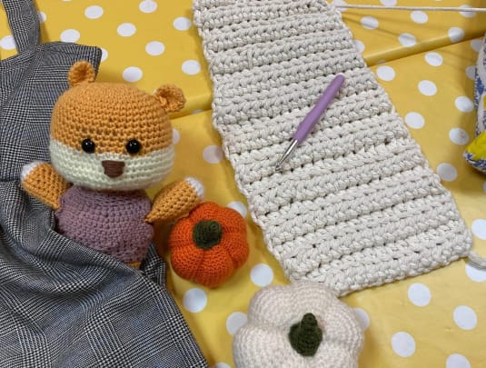 Craft Together - Learn to crochet together 