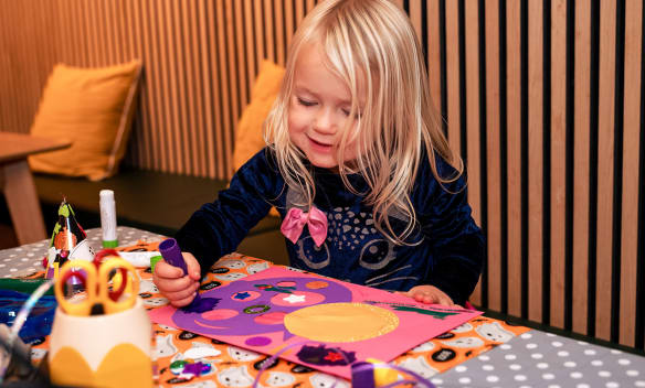 ART  AND CRAFT CLASSES 