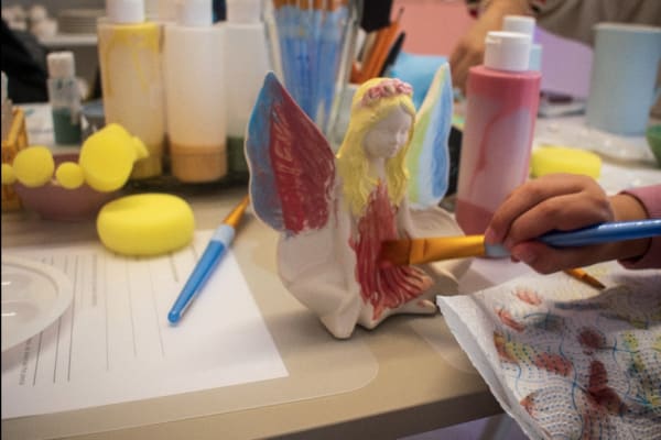 Weekday Morning Pottery Painting