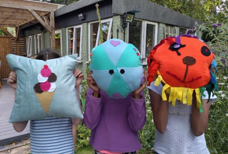 Fun Make and Stitch : Holiday Stitch Club for Children (aged 8+) and Young People — photo 1