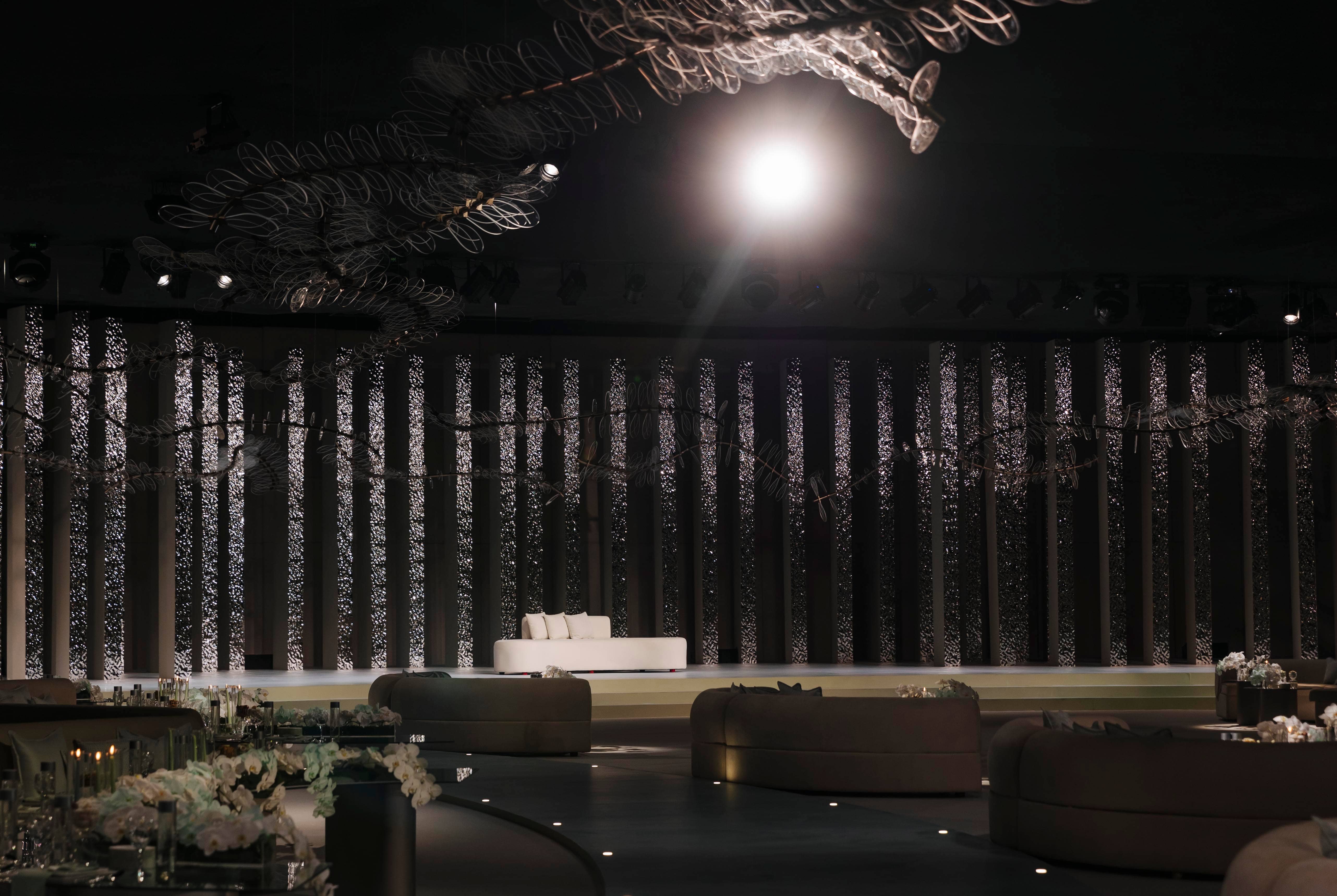 Royal Modern Serenity