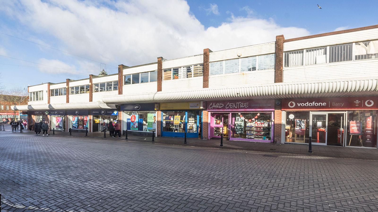 Barry Retail Parade - Holton Road Prime Location