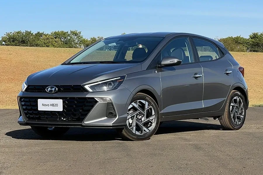 Hyundai HB20 Premium AT – $77.990.000