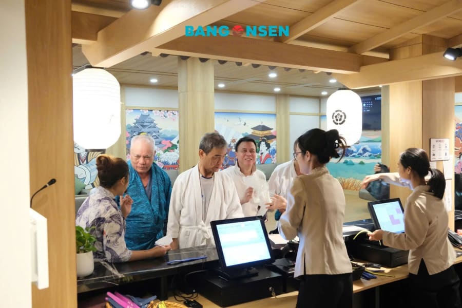  Bang Onsen Spa & Resort luôn nỗ lực nâng cao chất lượng nguồn nhân lực, đáp ứng yêu cầu thực tiễn - Ảnh: Bang Onsen Spa & Resort