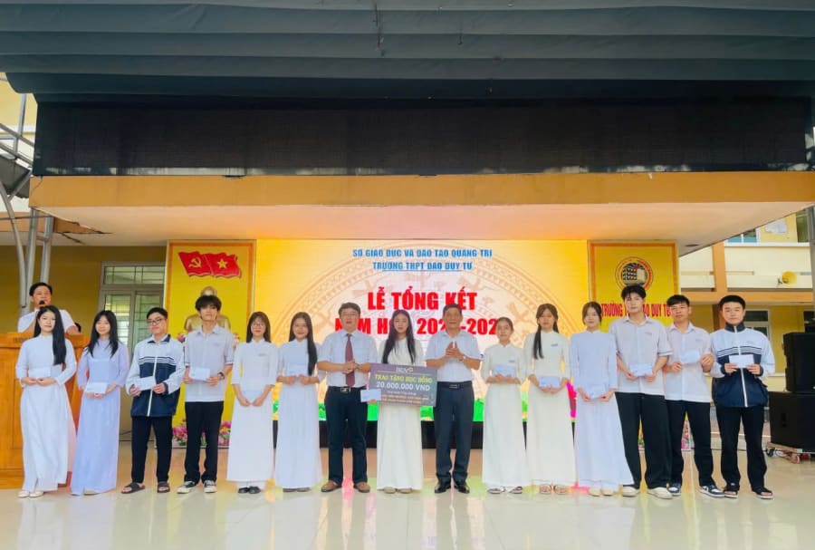 Phong trào khuyến học, khuyến tài giữ vai trò nền tảng trong việc lan tỏa tinh thần học tập suốt đời đến mọi người dân - Ảnh: M.H