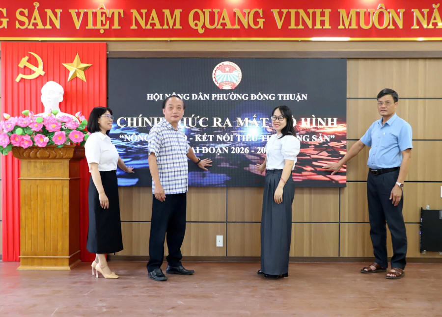 Lễ ra mắt mô hình dân vận khéo “Nông dân số-Kết nối tiêu thụ nông sản”- Ảnh: T.L