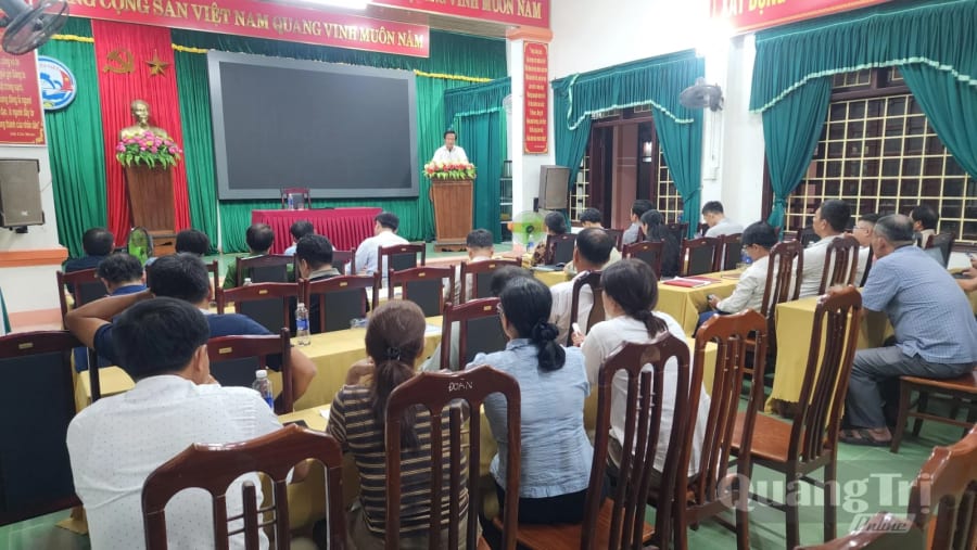 Quang cảnh cuọc họp đối thoại đền bù, hỗ trợ GPMB- Ảnh: Tạ Hưng