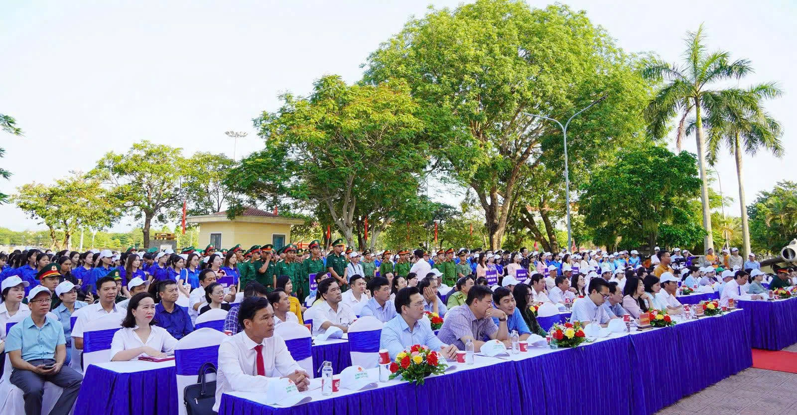 Các đại biểu tham dự buổi lễ mít tinh hưởng ứng Tháng hành động vì môi trường năm 2026 - Ảnh: CTV