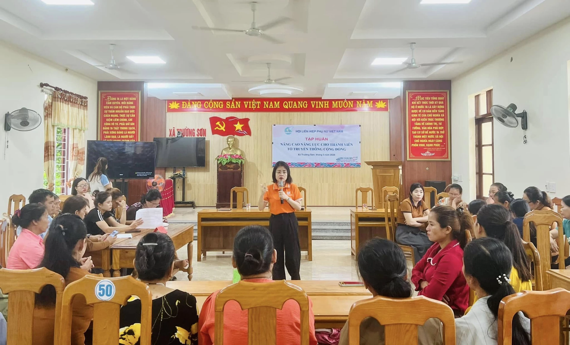 Các tổ truyền thông cộng đồng được tham gia nhiều lớp tập huấn nâng cao năng lực - Ảnh: Hội LHPN tỉnh