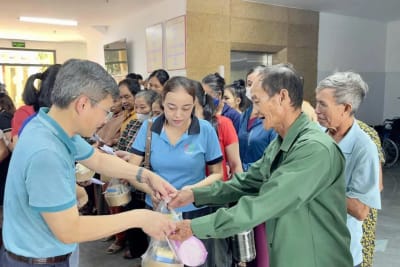 Bạn của người nghèo