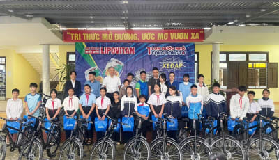 Tiếp sức cho học sinh nghèo đến trường
