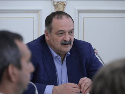 Развитие в Дагестане «Движения первых» обсудили под руководством Сергея Меликова