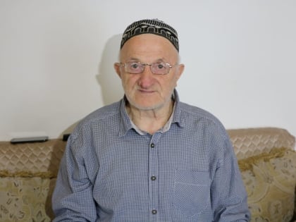 Наставник и педагог Сапиюла Султанмагомедов рассказал о своей 50-летней трудовой деятельности в сфере образования Казбековского района