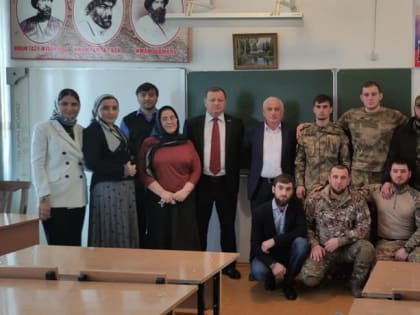 В с.Калининаул Казбековского района открылись кабинеты памяти участников СВО, погибших при выполнении воинского долга