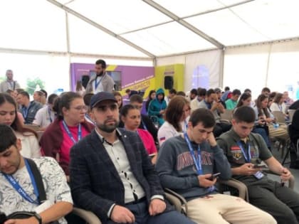 Сотрудник Миннаца РД принял участие на Северо-Кавказском молодежном образовательном форуме «Каспий-2023»