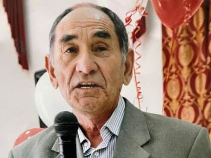 Даниял Исламов поздравил Яраша Джумагазиева с 85-летием