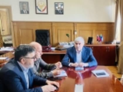 Глава Новолакского района Мамати Гамзатов провел совещание по вопросам хода проведения весенней призывной кампании и контрактной службы