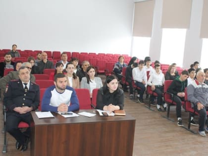 В День космонавтики в Сулейман-Стальском районе состоялось торжественное вручение паспортов школьникам