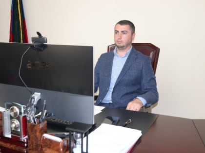 Обсудили организацию летнего отдыха детей, начало туристического сезона и участие региона в госпрограммах РФ