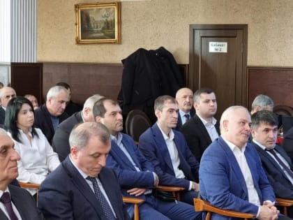 Глава Хивского района с сотрудниками администрации принял участие на семинар-совещании