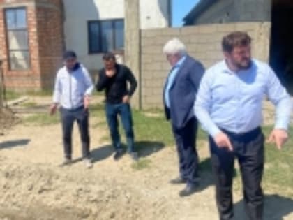 На переселенческой территории Новолакского района абонентов начали подключать к канализационной сети