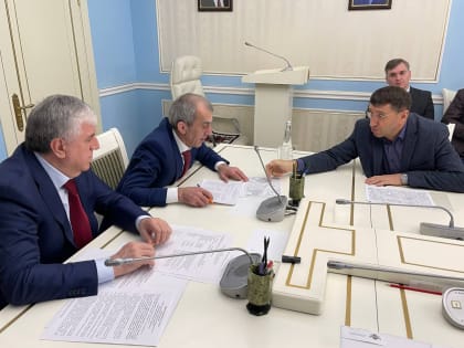 Первый заместитель Председателя Правительства РД  Руслан Алиев и глава Махачкалы Юсуп Умавов провели приём граждан