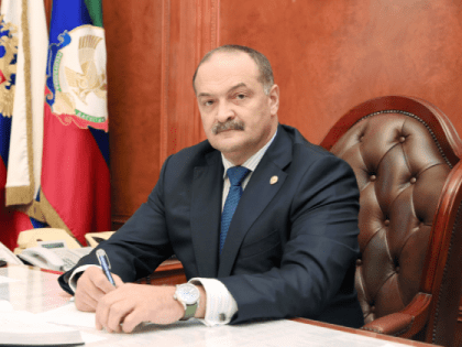 Поздравление Главы Республики Дагестан С.А. Меликова с Международным женским днем