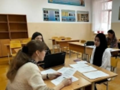 Более 600 девятиклассников прошли итоговое собеседование по русскому языку в Новолакском районе